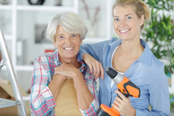 Mother Daughter Diy Mission Cordless Drill — Stock Photo, Image