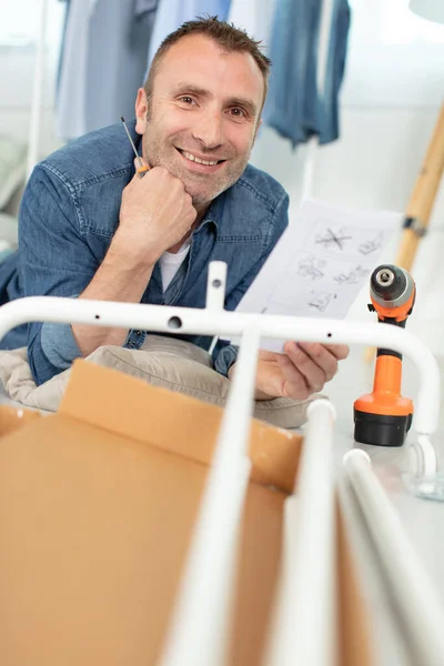 Man Smiling Drill — Stock Photo, Image