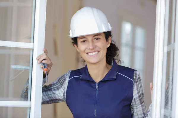 Woman Builder Looking Camera — Stock Photo, Image