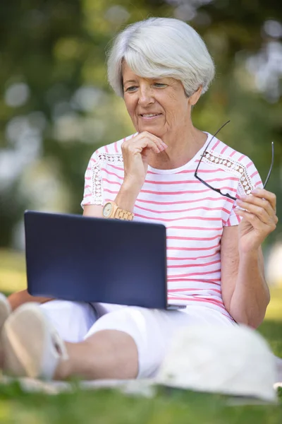 Lidé Stárnou Životní Styl Technologie Komunikace — Stock fotografie
