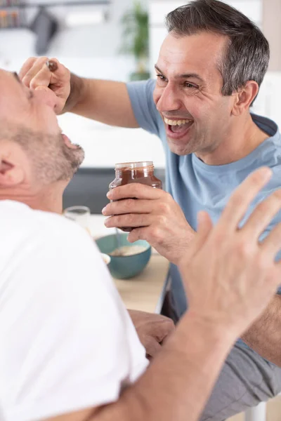 Homosexuelle Paare Haben Spaß Hause — Stockfoto