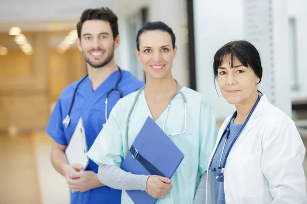 Klinik Beruf Menschen Gesundheitswesen Und Medizinkonzept — Stockfoto