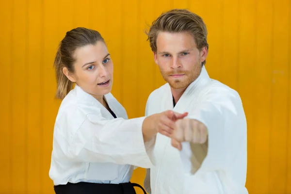 Bayan Judo Ustası Eğitmeni — Stok fotoğraf