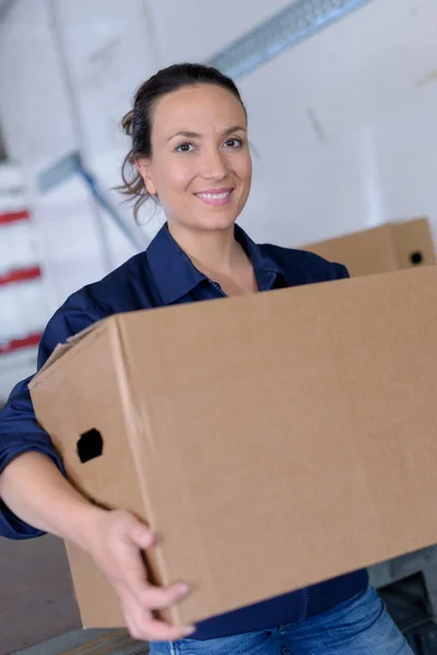 Woman Carrying Large Box Workplace — Stok fotoğraf