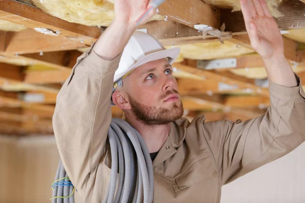 Male Working Ceiling — Stock Photo, Image