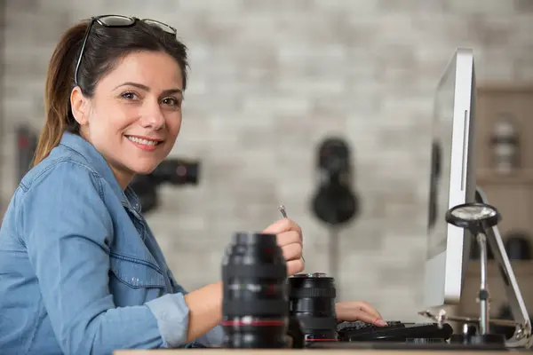 Een Fotografe Vrouw Functie — Stockfoto