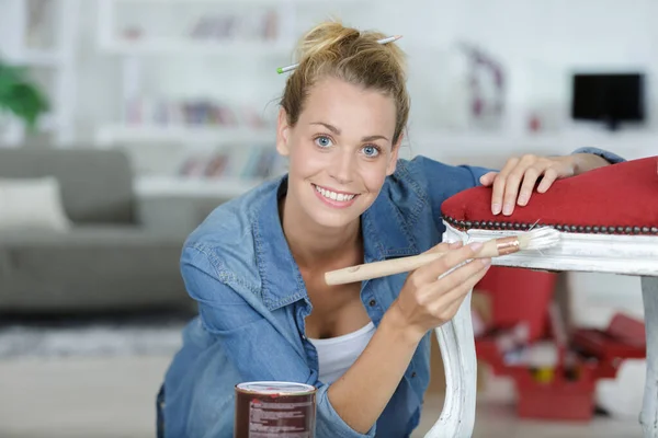 Happy Woman Painting Chair — Stock Photo, Image