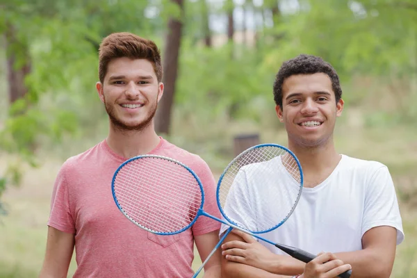 Retrato Dois Jovens Jogadores Badminton — Fotografia de Stock