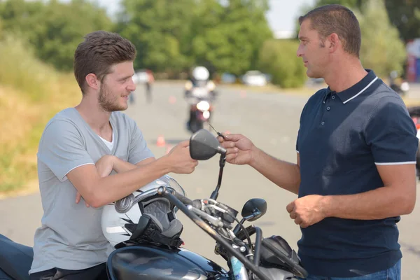 Man Taking Motorcycle Training Course Talking Instructor — Stock Photo, Image