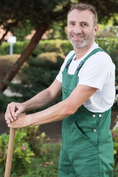 Retrato Homem Bonito Jardinagem — Fotografia de Stock