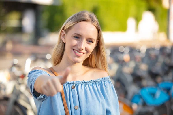 Confident Woman Taking Bike Bike Renting Services — Stock Photo, Image