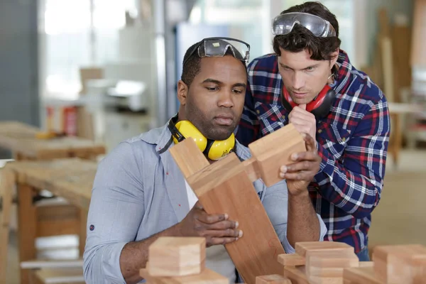 Schüler Holzbau Lehrgang — Stockfoto