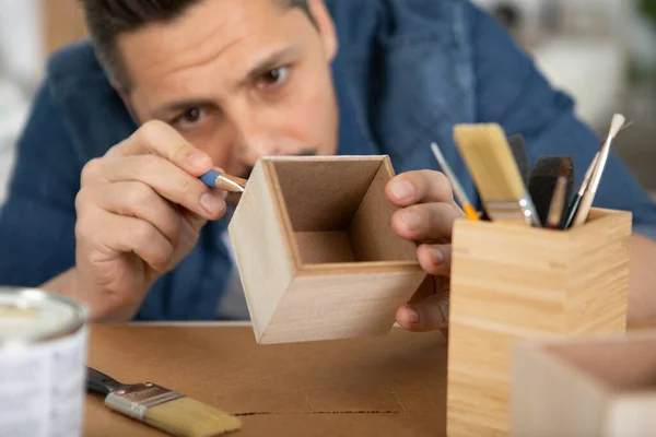 Man Prepares Wood Painting Refinishing — Stock Photo, Image