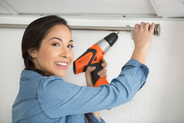 Happy Woman Installing Blinds Screwdriver — Stock Photo, Image