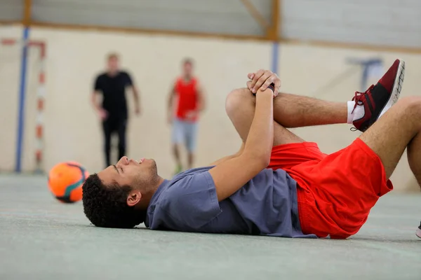 Soccer Player Suffering Knee Injury — Foto Stock