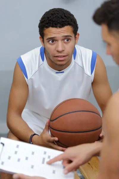 Pelatih Basket Lapangan — Stok Foto