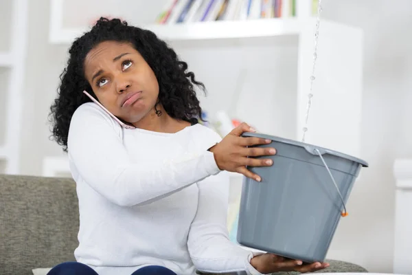 Frustrated Girl Calling Insurance Water Leaks — Stock Photo, Image