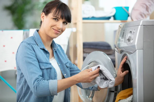 Mother Housewife Putting Cloths Washing Machine — Stock Photo, Image