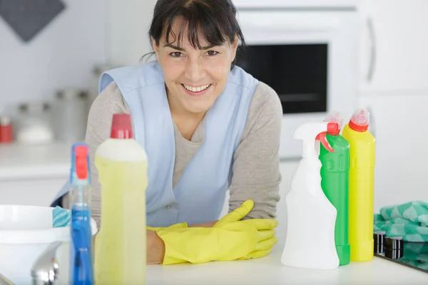 Woman Cleaning Products — Stock Photo, Image