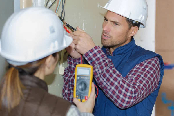 Electrician His Assistant — Stock Photo, Image