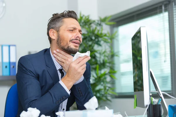 Businessman Suffering Sore Throat — Stock Photo, Image