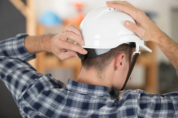 Portrait Young Worker Fitting His Hardhat — Stock Photo, Image
