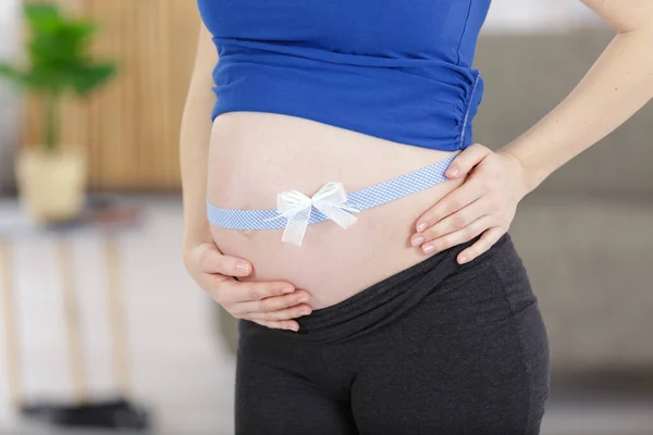 Těhotná Žena Čeká Chlapečka — Stock fotografie