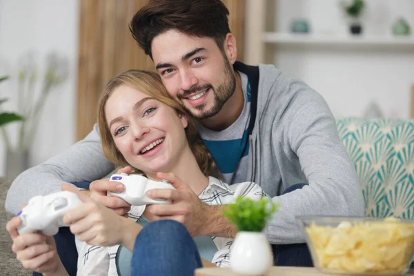 Young Couple Having Fun Playing Video Games — Stock Photo, Image