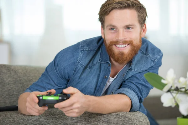 Homem Feliz Jogar Jogos Vídeo — Fotografia de Stock