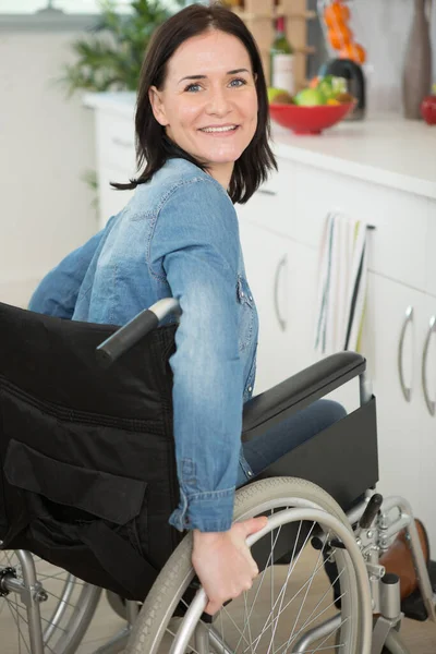 Happy Disabled Woman Doing House Chores — Stock Photo, Image