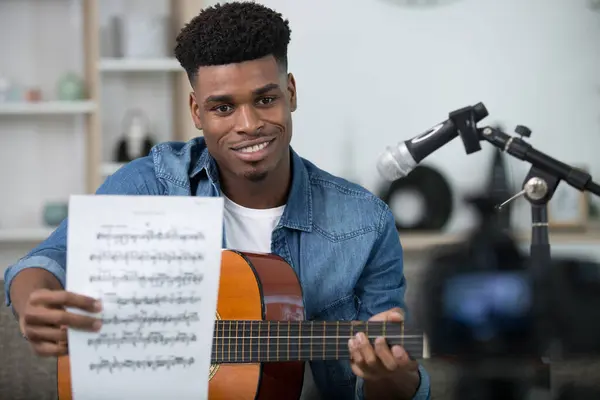 Young Man Recording Music Video Blog — Stock Photo, Image