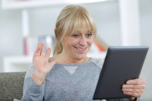 Mature Woman Using Laptop Video Call — Stock Photo, Image