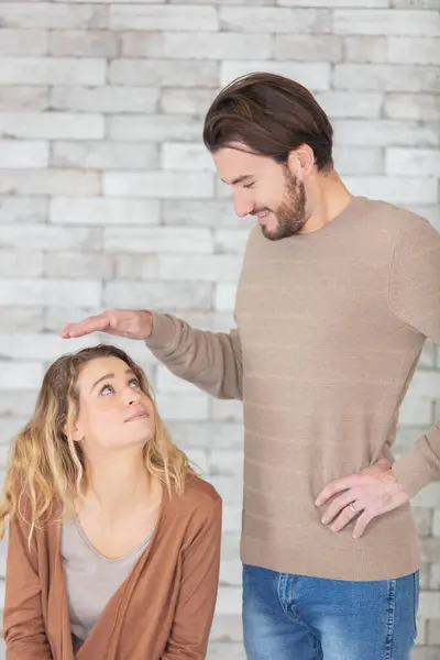 Man Holds Hand Womans Head — Stock Photo, Image