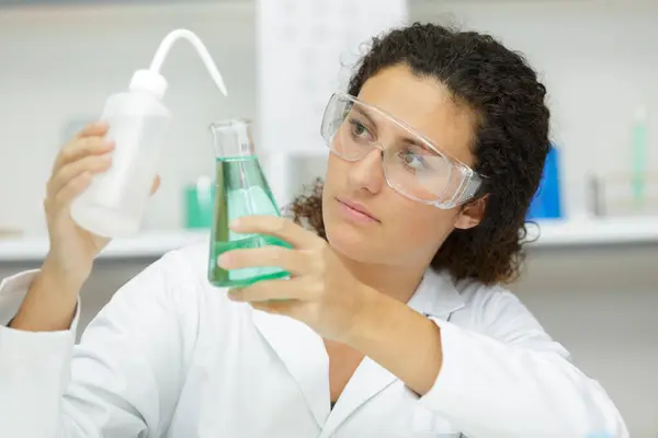 Cientist Checking Results Testing — Stock Photo, Image