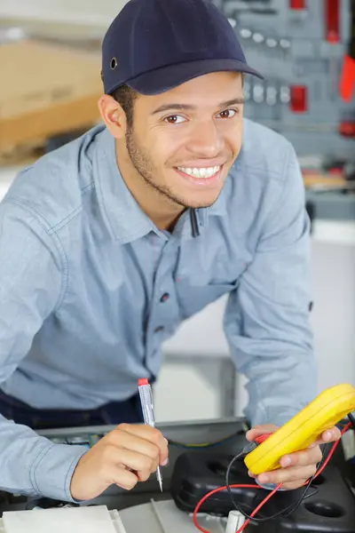 Happy Young Electrician Work — Stock Photo, Image