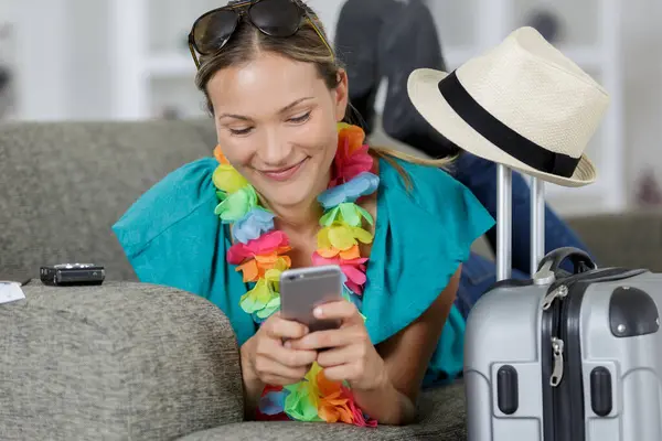 Attractive Woman Cell Phone Suitcase Things — Stock Photo, Image