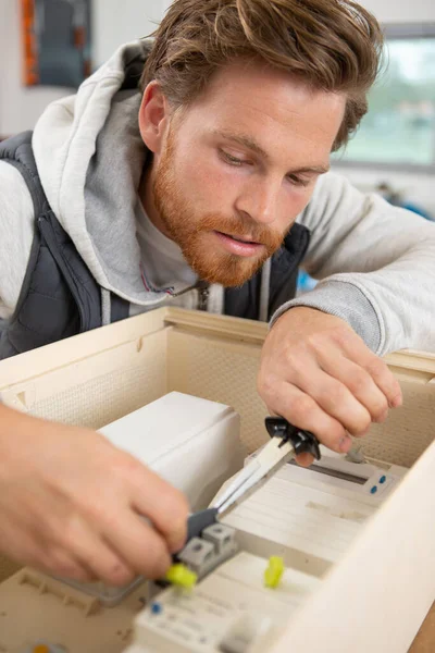 Electrician Engineer Screwing Equipment Fuse Box — Stock Photo, Image