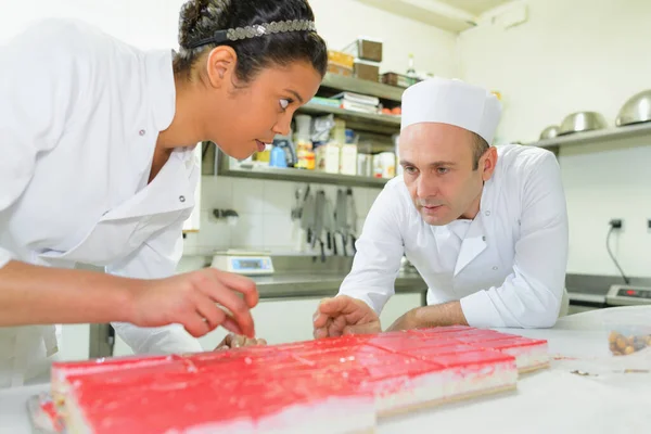 Male Female Patisserie Chefs Working Kitchen — Stock Photo, Image
