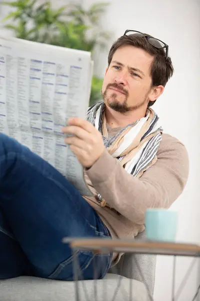 Handsome Man Sitting Living Room Reading Newspaper — Stock Photo, Image