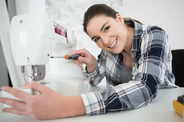 Female Sewing Machine Technician Worker — Stock Photo, Image