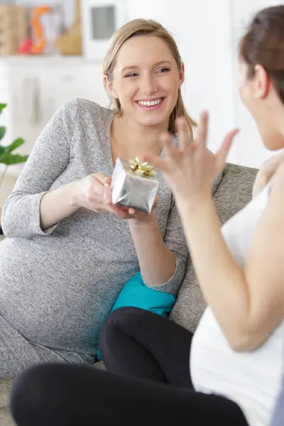 Beautiful Pregnant Woman Received Gifts Her Best Friend — Stock Photo, Image