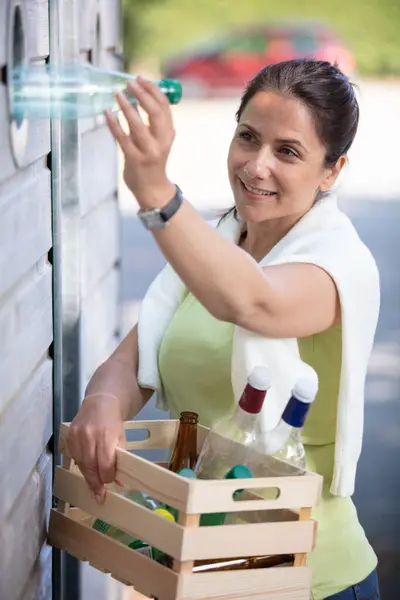 Woman Recycling Crate Plastic Bottles — Stock Photo, Image