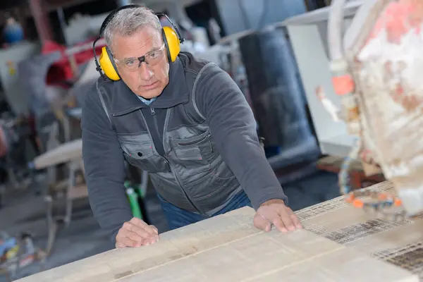 Senior Carpenter Working Very Hard His Workshop — Stock Photo, Image