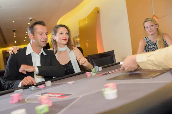 Middle Aged Couple Casino Table — Stock Photo, Image