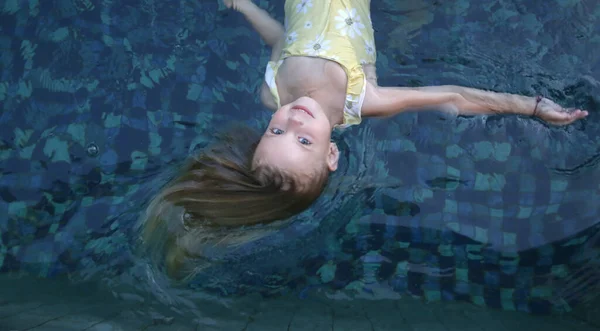 Portrait Adorable Years Old Girl Floating Swimming Pool —  Fotos de Stock