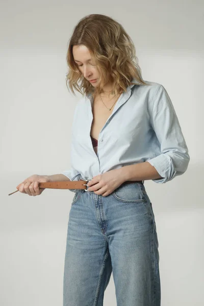 Fashion Portrait Young Woman Cotton Button Blue Jeans Ajusting Her — Stock Photo, Image