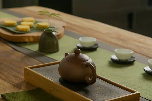 为中国传统茶道准备好茶具 — 图库照片