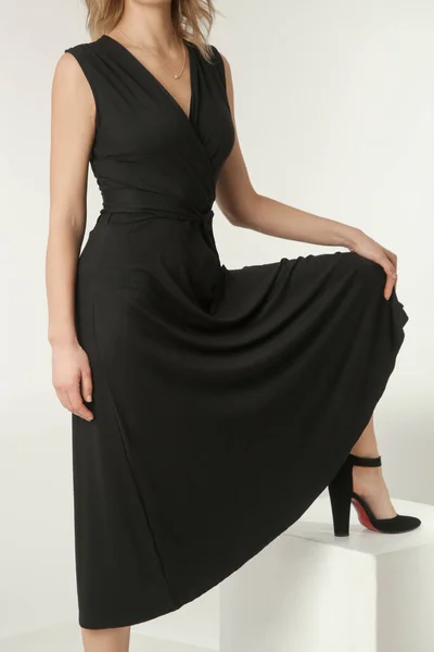 Serie Studio Photos Young Female Model Black Viscose Wrap Dress — ストック写真