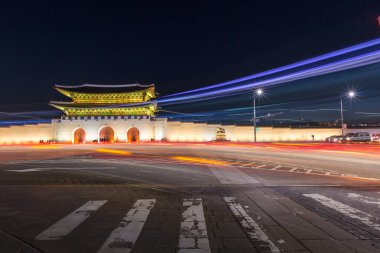 Gyeongbokgung Sarayı geceleri güzeldir, Seul, Güney Kore.