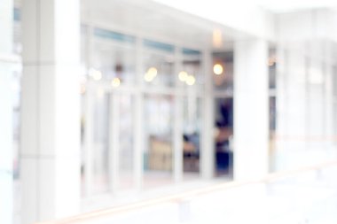 Bulanık arkaplan: Bokeh ışıklı arka planı olan bulanık modern ofis, bulanık soyut pankart, Görüntü mağazası, iş arkaplanı konsepti için dükkan